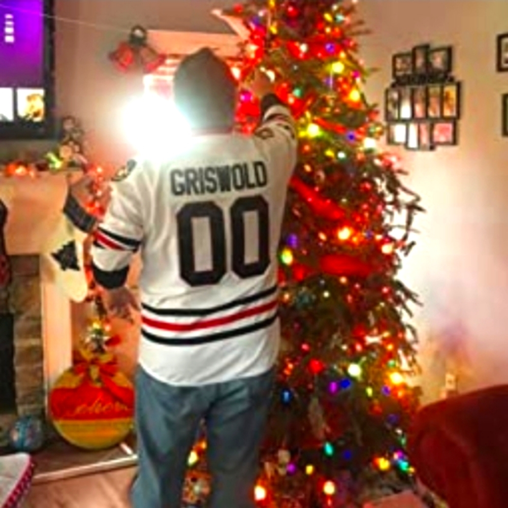 Clark Griswold Blackhawks X-Mas Christmas Vacation Jersey NEW‼️ 🎄🎅 - Picture 12 of 13
